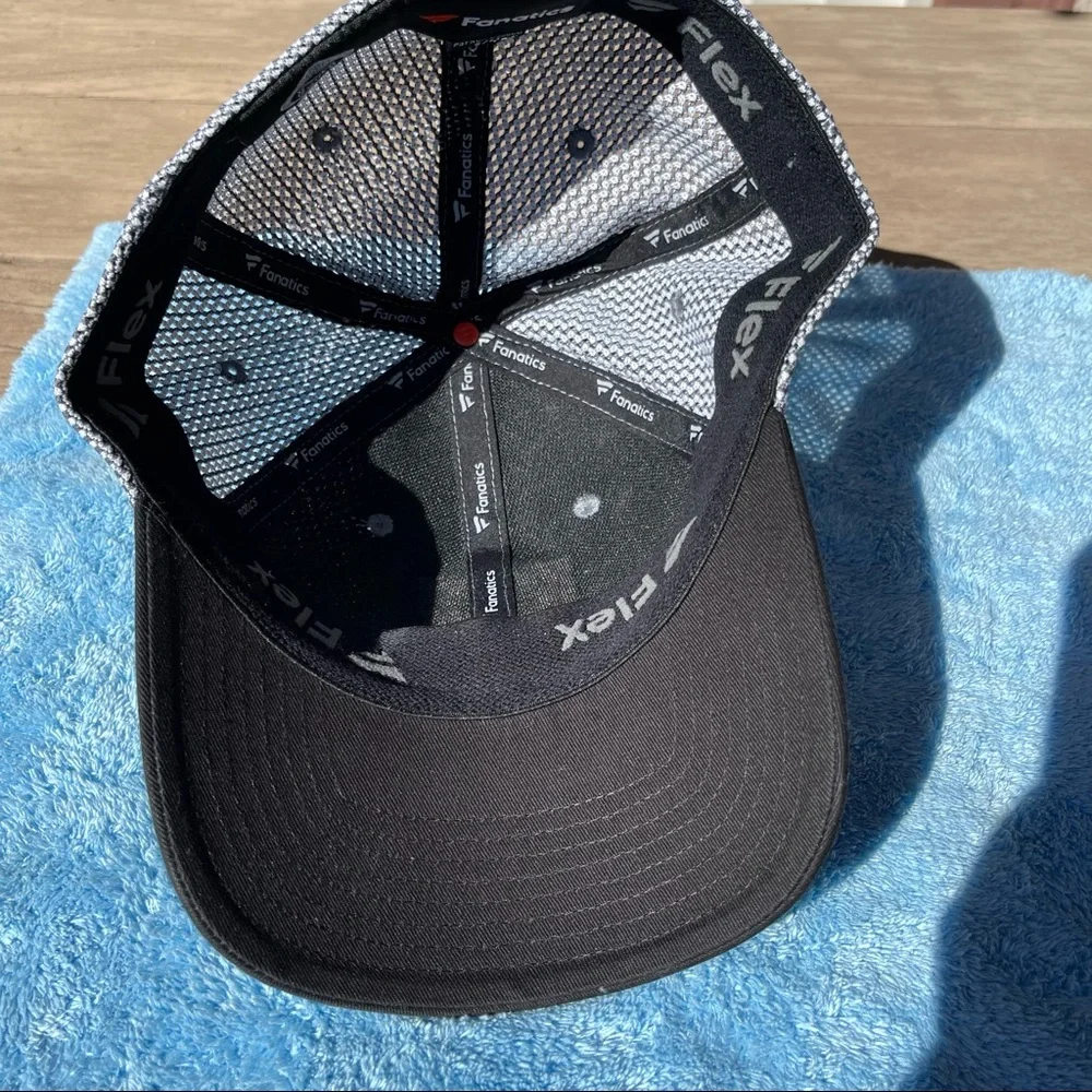 🎉HP🎉 BNWOT NHL Vegas Golden Knights Hat - Picture 5 of 6